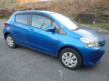 TOYOTA VITZ