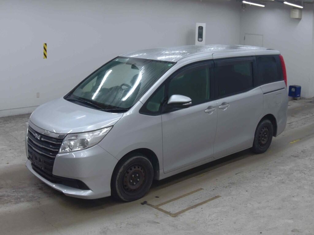 TOYOTA NOAH 2015 2000CC in jamaica | Stock 28095