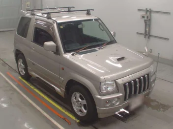 MITSUBISHI PAJERO MINI