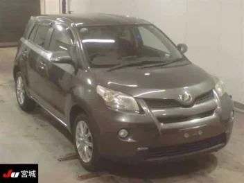 TOYOTA IST