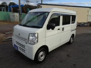 NISSAN CLIPPER VAN