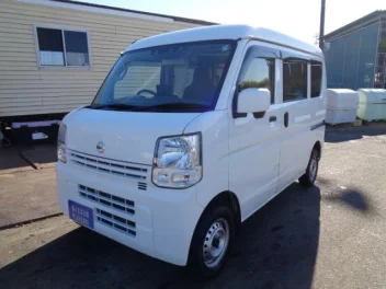 NISSAN CLIPPER VAN