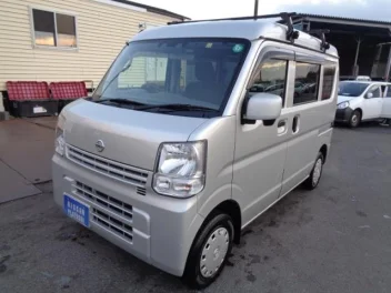 NISSAN CLIPPER VAN