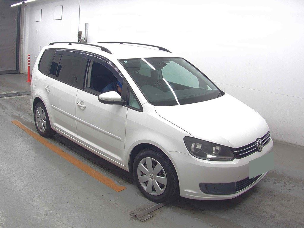 VOLKS W GOLF TOURAN