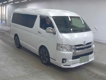 TOYOTA HIACE VAN