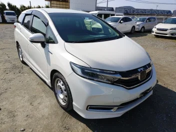 HONDA FIT SHUTTLE HYBRID