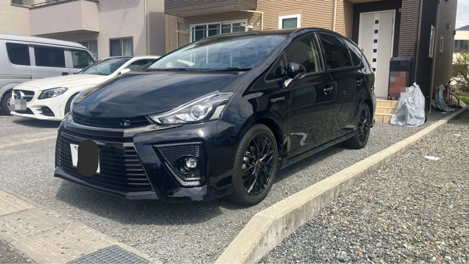 TOYOTA PRIUS ALPHA